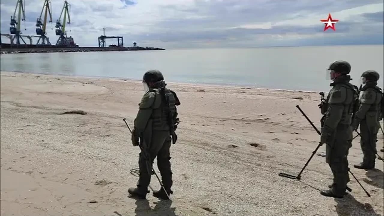 Russian army began demining the port of Mariupol