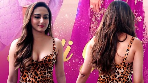 Zaara Yesmin Looking Hot In Deep-Neckline Leopard Design Gown at Her Upcoming Song 'Sadi Gali 2.0'