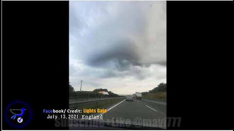 A mysterious eye shape appeared in the British sky