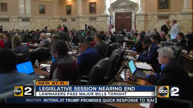 Lawmakers pass major bills for final hours of legislative session