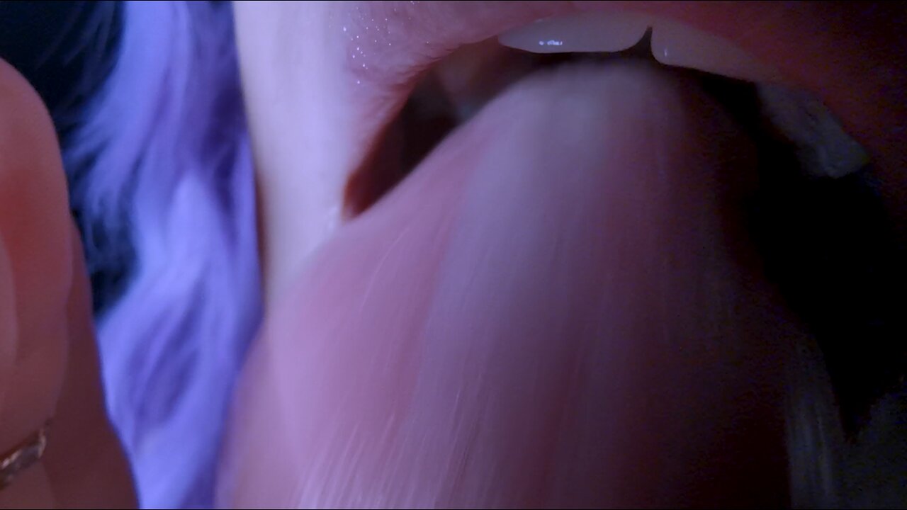 asmr speedy lens licking