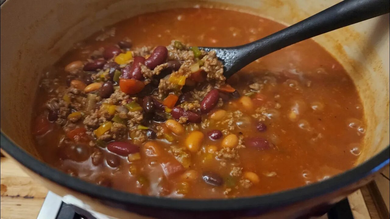 Chili Recipe - How to Make Homemade Chili - Easy Delicious One Pot Meal - The Hillbilly Kitchen