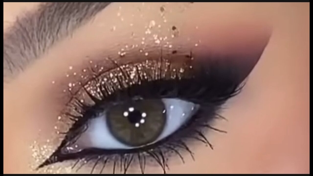 Eye makeup