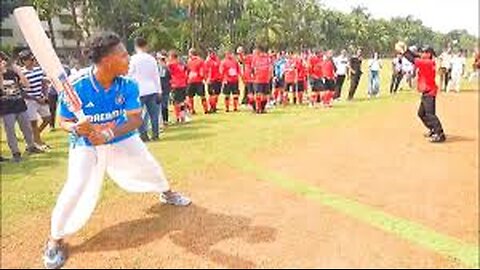 @Ishowspeed playing cricket for the first time. (Amaizing)👈🤯😂🤣