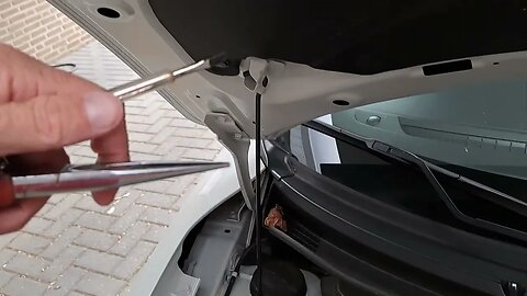 Preparation ZC33S hood insulation modification Suzuki Swift Sport Hybrid k14c k14d 1.4 turbo