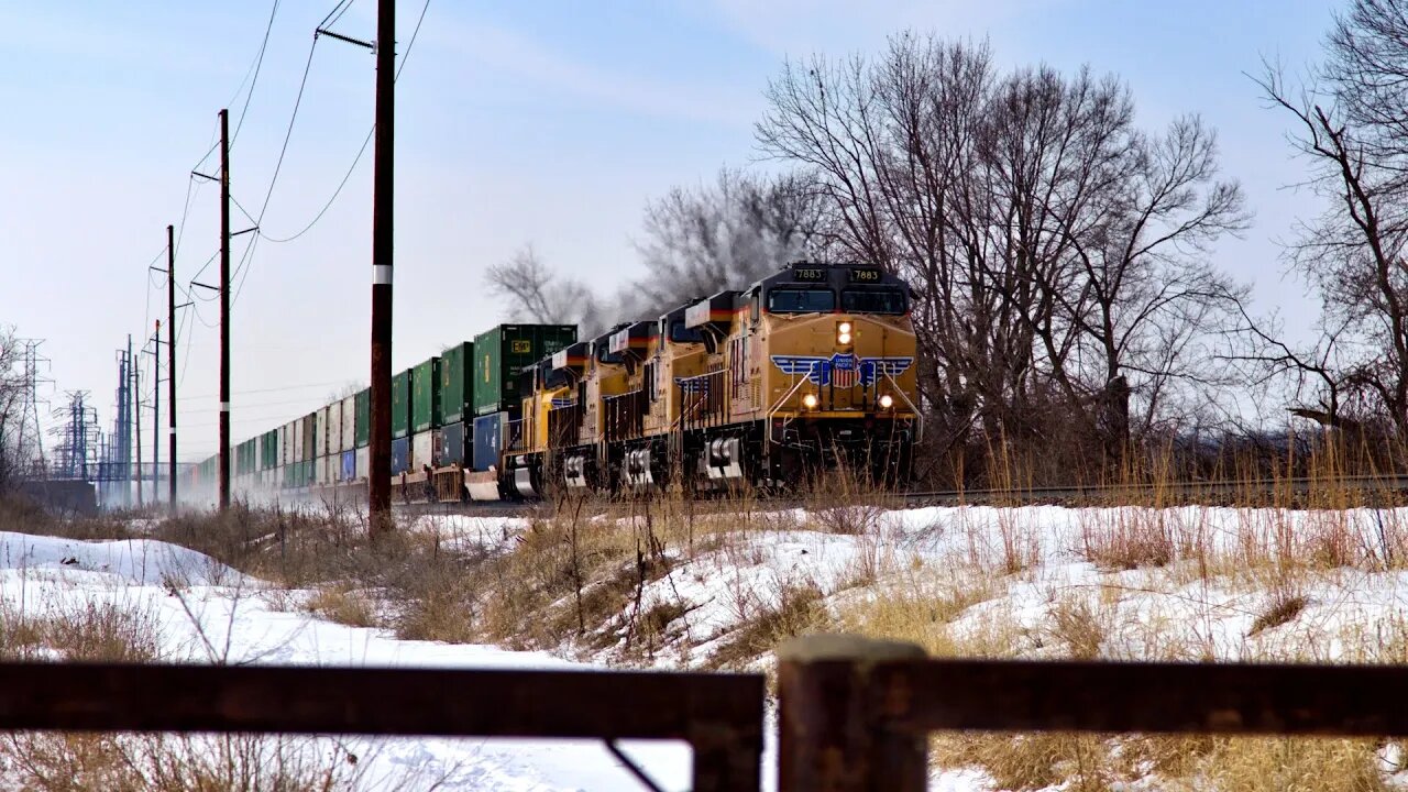 Cedar Rapids, IA - Westbound UP 7883 and Eastbound UP 2733 #steelhighway