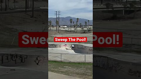 How to sweep a pool #poolskateboarding #poolskating #skateboarding #cleaningmotivation #emptypool