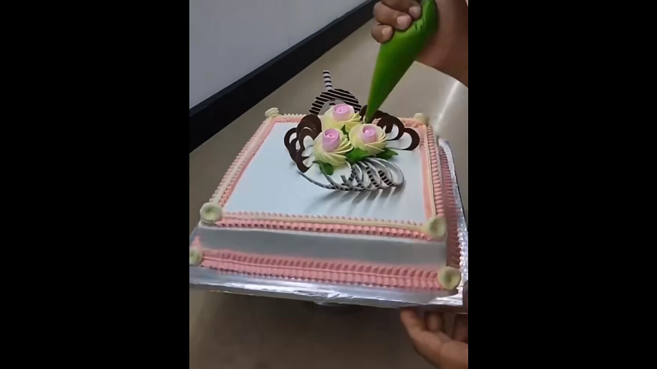 Cake video