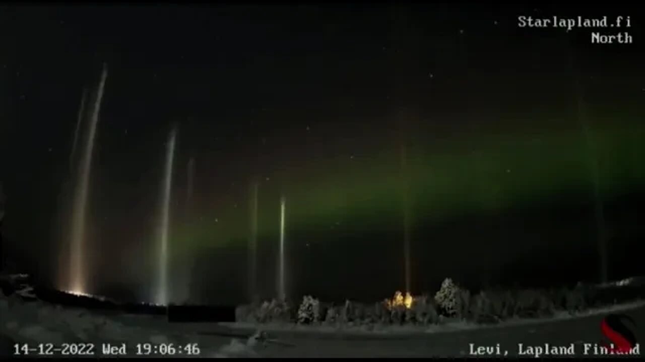 Pillars With Northern Lights-Levi, Finland 🌟 12/14/22 18:27