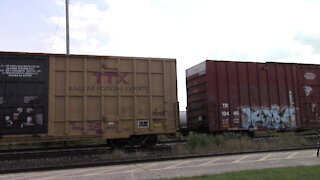 CN 2282, CN 2606 & CN 2610 Engines Manifest Train Eastbound In Sarnia