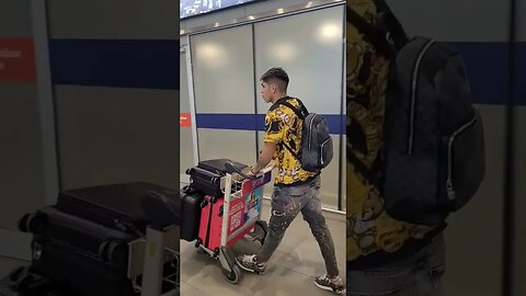 Carlos Palacios chegando ao Chile para assinar com o Colo Colo