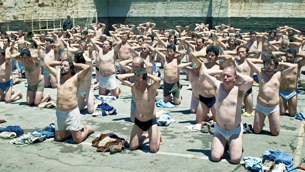 49 Prisioneiros Geniais Usam Colheres Para Escapar Da Prisão Mais Cruel Do Chile!