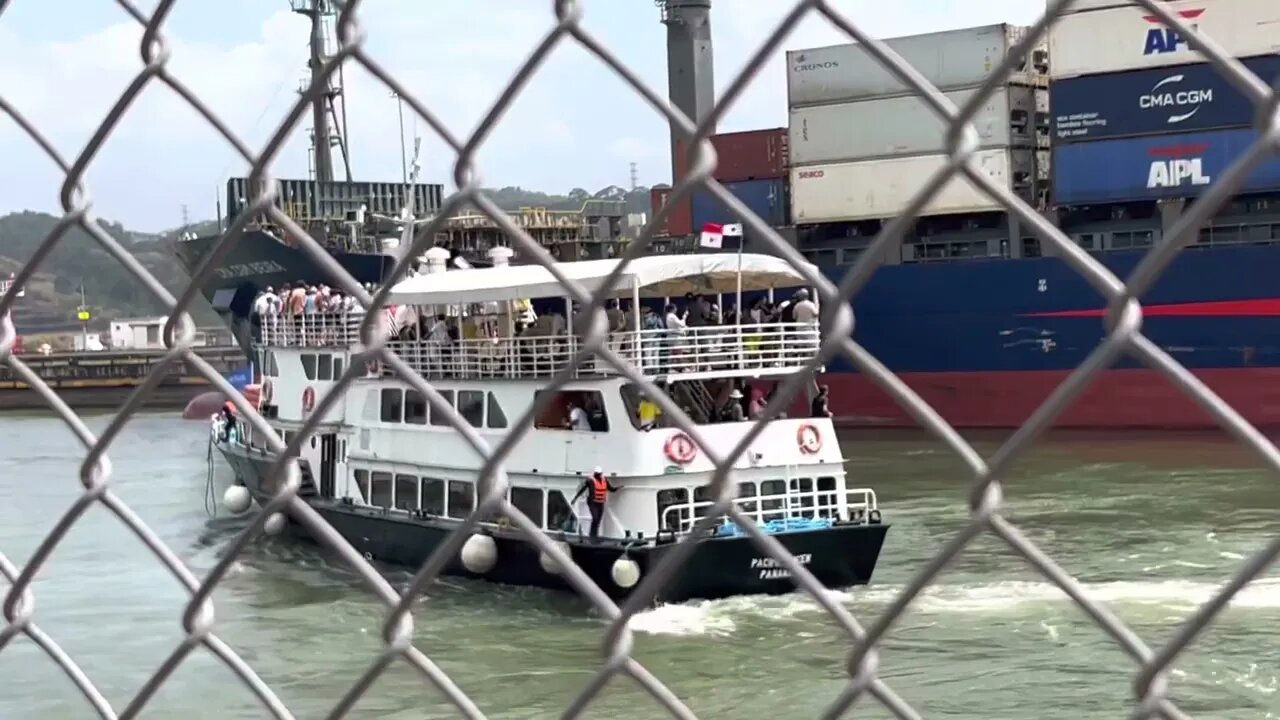 Passeio de Barco pelo Canal do Panamá 🇵🇦