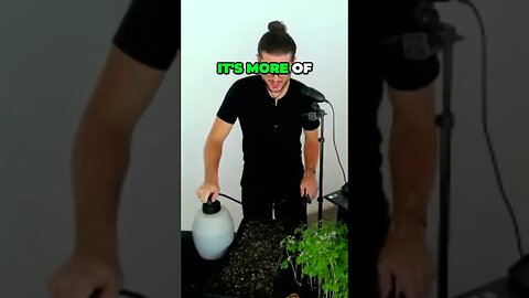 Revolutionize Your BioStimulant Spraying Technique with this Handy One Gallon Sprayer