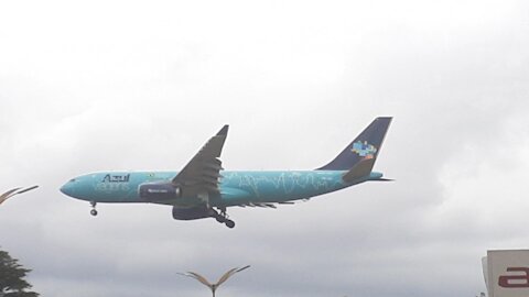 Airbus A330 PR-AIU on final approach before to land in Manaus coming from Campinas