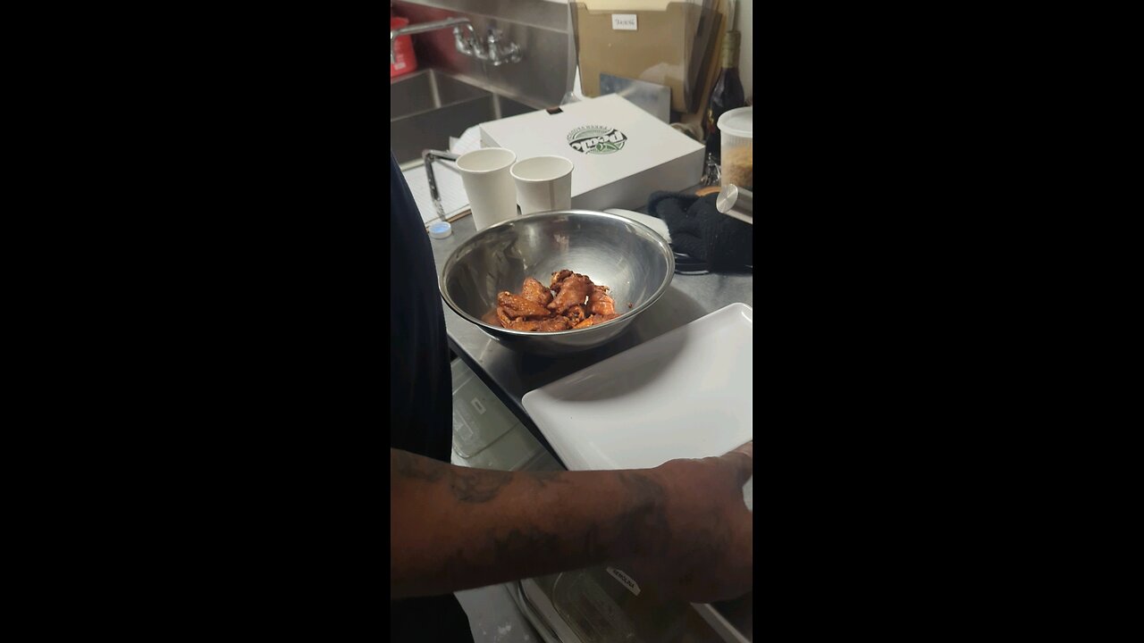 King Kong in the kitchen. homemade parmesan garlic wing sauce