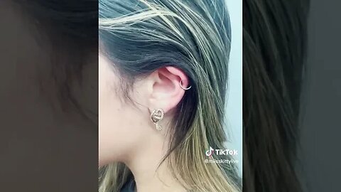 miisskittylive earring