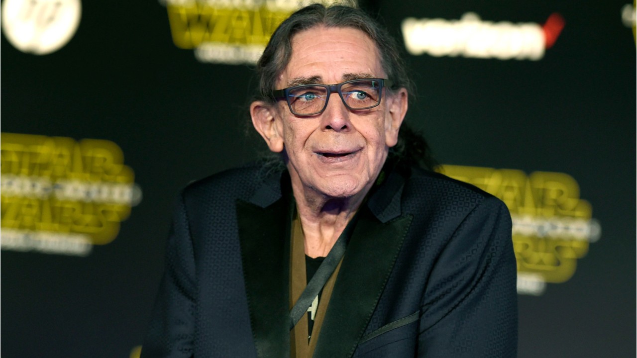 Star Wars: John Boyega Remembers Peter Mayhew