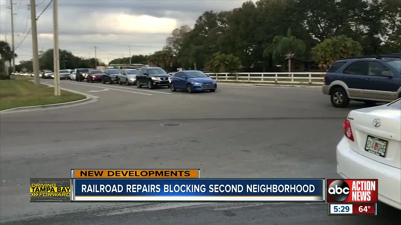 CSX repairs cause gridlock in Gibsonton, trapping drivers in their own neighborhoods