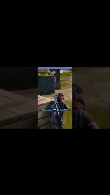 Caindo muito bem, jogando PUBG mobile.