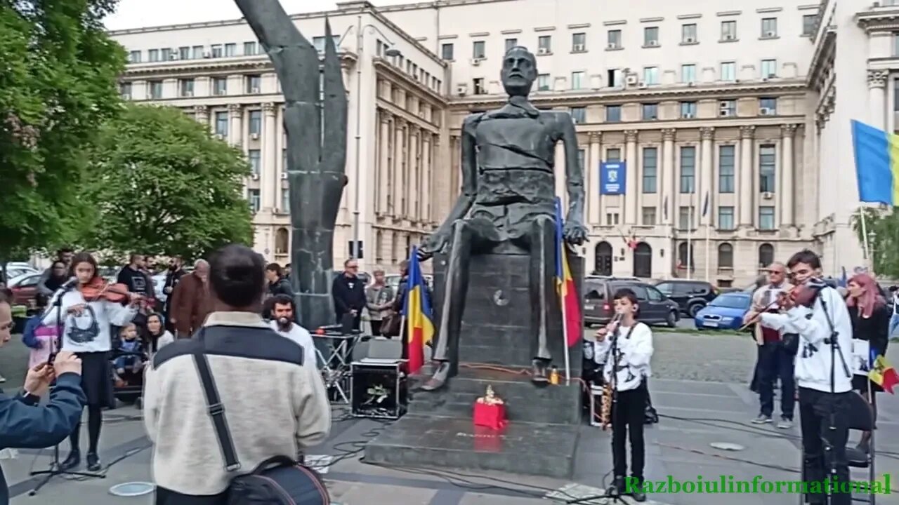 Ne vom întoarce într-o zi. Radu Gyr, Familia Udrea