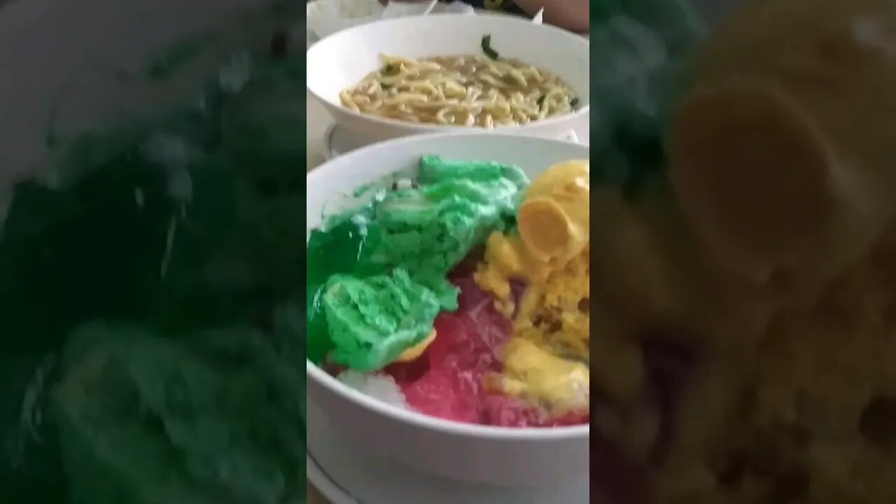 Jumbo Halo Halo Icecream in Philippines #philippines #halohalo #shorts