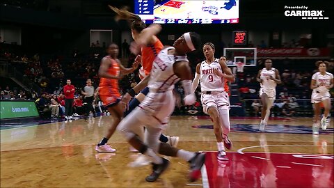 Allen Throws Elbow Into Sykes' Chest, Officials Review Foul | Connecticut Sun vs Washington Mystics