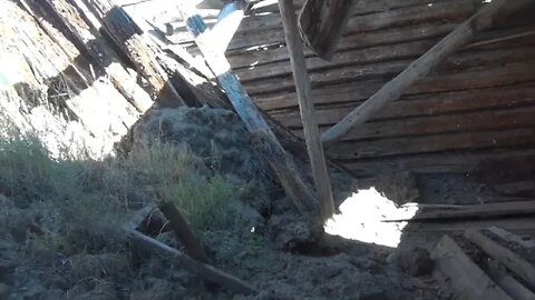 Visiting an Abandoned log Cabin Homestead + 10