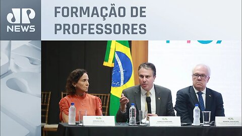 Governo estuda fim de licenciatura 100% EAD