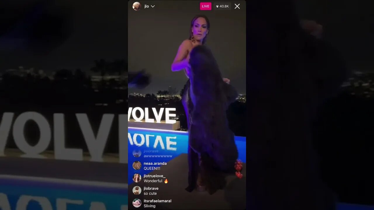 JLO IG LIVE: Jennifer Lopez Looking Absolutely Stunning While At Her Revolve Event (18/03/23)