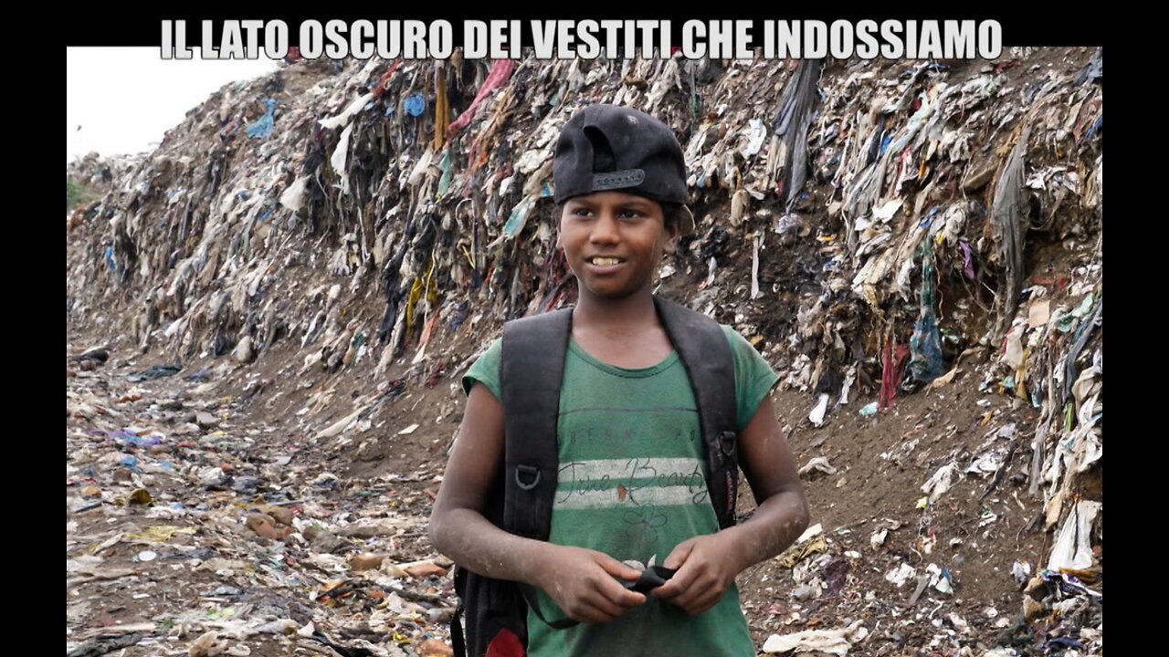 IL LATO OSCURO DEI VESTITI CHE INDOSSIAMO