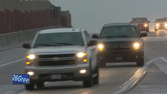Gas prices rise ahead of Thanksgiving travel