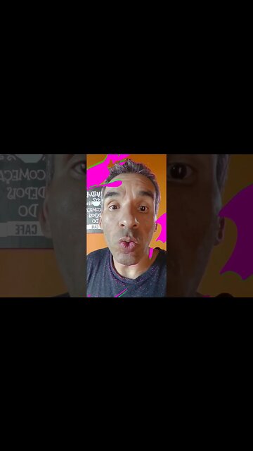 Celular de distraídos nas ruas é alegria do ladrão #noticias #cuidado #furtos