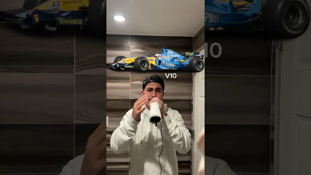 THIS GUY MAKES A PERFECT F1 CAR SOUND 🔥🤯