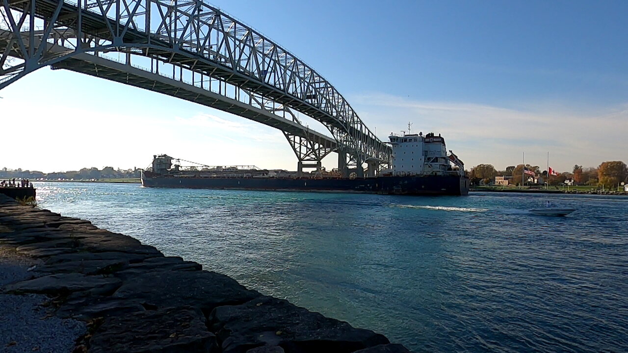 Algoma Innovator 650ft 198m Bulk Carrier Cargo Ship In St Clair River