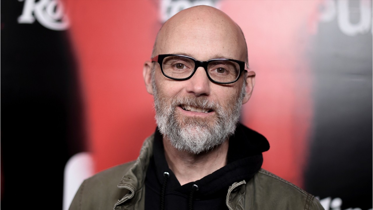 Moby Posts Apology To Natalie Portman