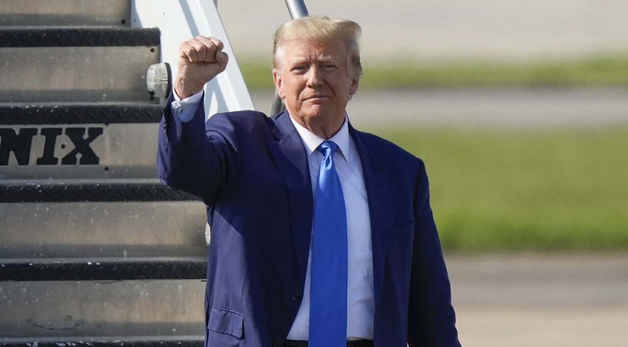 Trump Throws Down the Gauntlet: Threatens House GOP Over Impeaching Biden