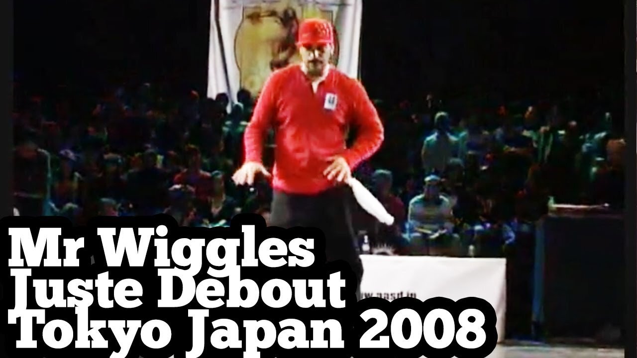Mr Wiggles Popping Hip Hop Dance on stage