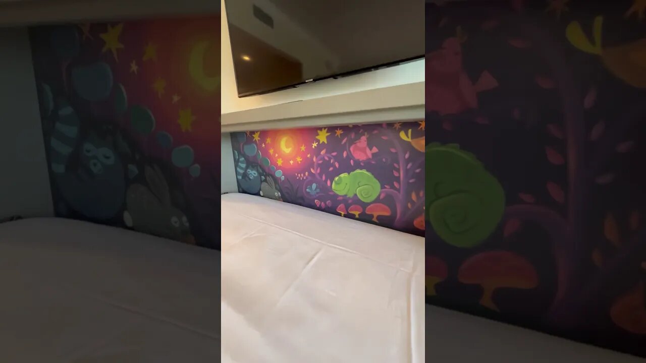 Spot Pascal @ Disney’s Riviera Resort #waltdisneyworld #shorts #disneyresort