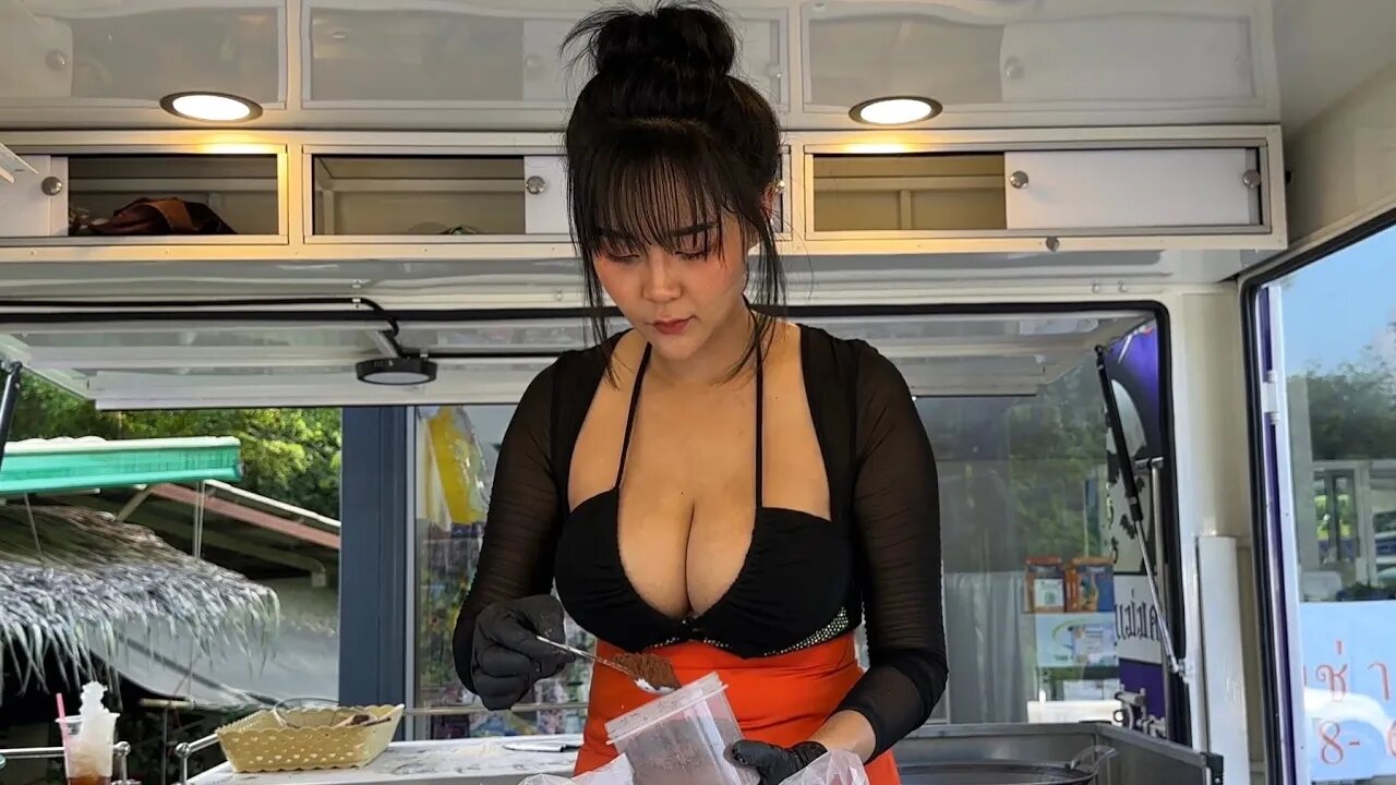 Beautiful Thai Lady Sells Fried Bread On Her Food Truck - Thai Street Food