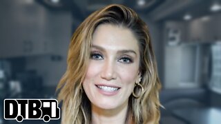 Delta Goodrem - BUS INVADERS Ep. 1673