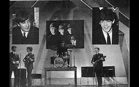 The Beatles - Live At The Empire Theatre, Liverpool, England (December 7, 1963)