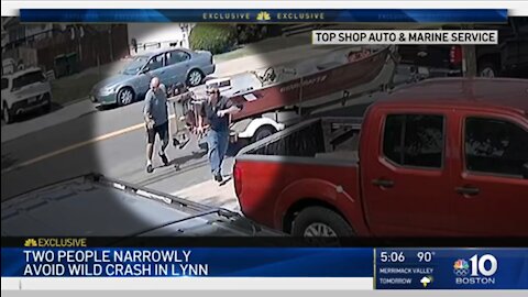 COVID "vaccine": Two men nearly hit by an unconscious driver who got the jab