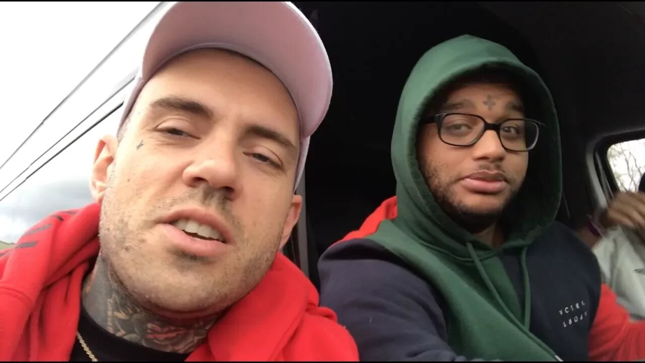 RUINING LIVES ON THE NO JUMPER TOUR