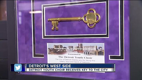 Detroit Youth Choir receives key to the city