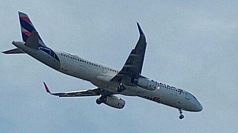 Airbus A321 PT-MXN coming from Guarulhos to Fortaleza