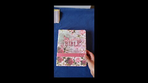 UNBOXING THE NEW "MY CREATIVE BIBLE"!!!