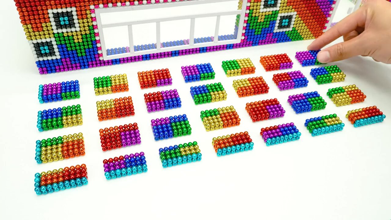 build colourful house for turtle and hamster