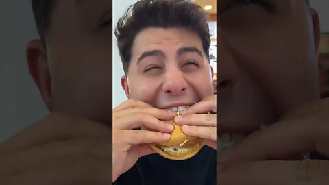 AM CUMPARAT TOTI BURGERI DE LA POPEYES #oguritamica #mancaciosul #food #mancare #romania