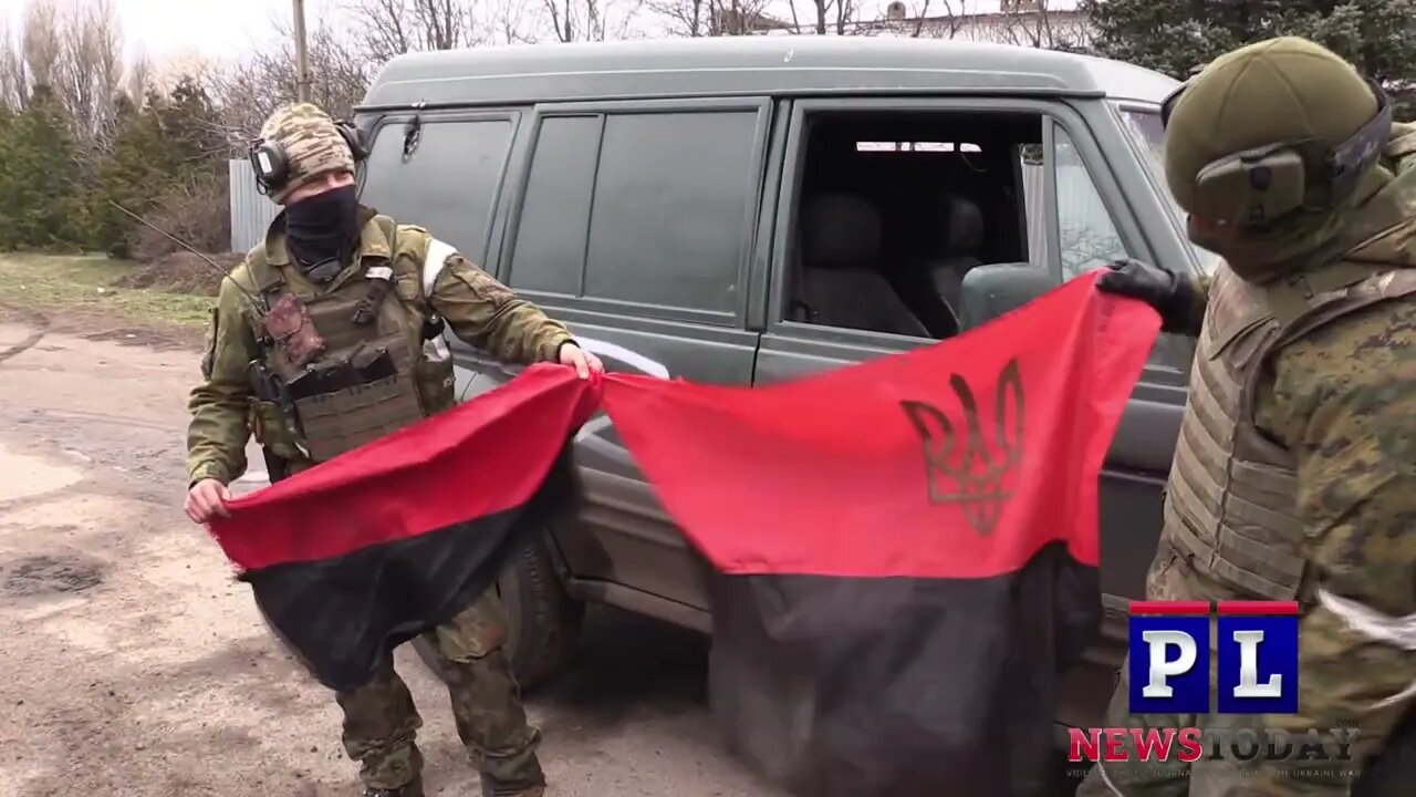 DPR & Russian Forces Show Off Ukraine Right Sector Flag